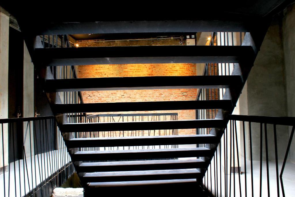 Thrive The Hostel : Patpong By The Belle Bangkok Buitenkant foto