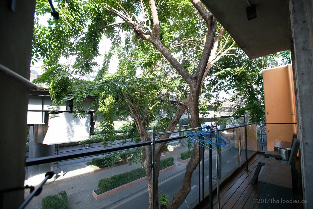 Thrive The Hostel : Patpong By The Belle Bangkok Buitenkant foto