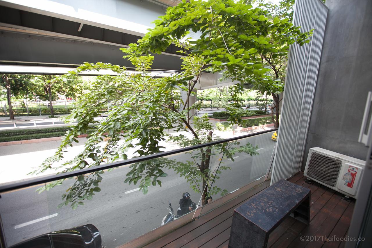 Thrive The Hostel : Patpong By The Belle Bangkok Buitenkant foto